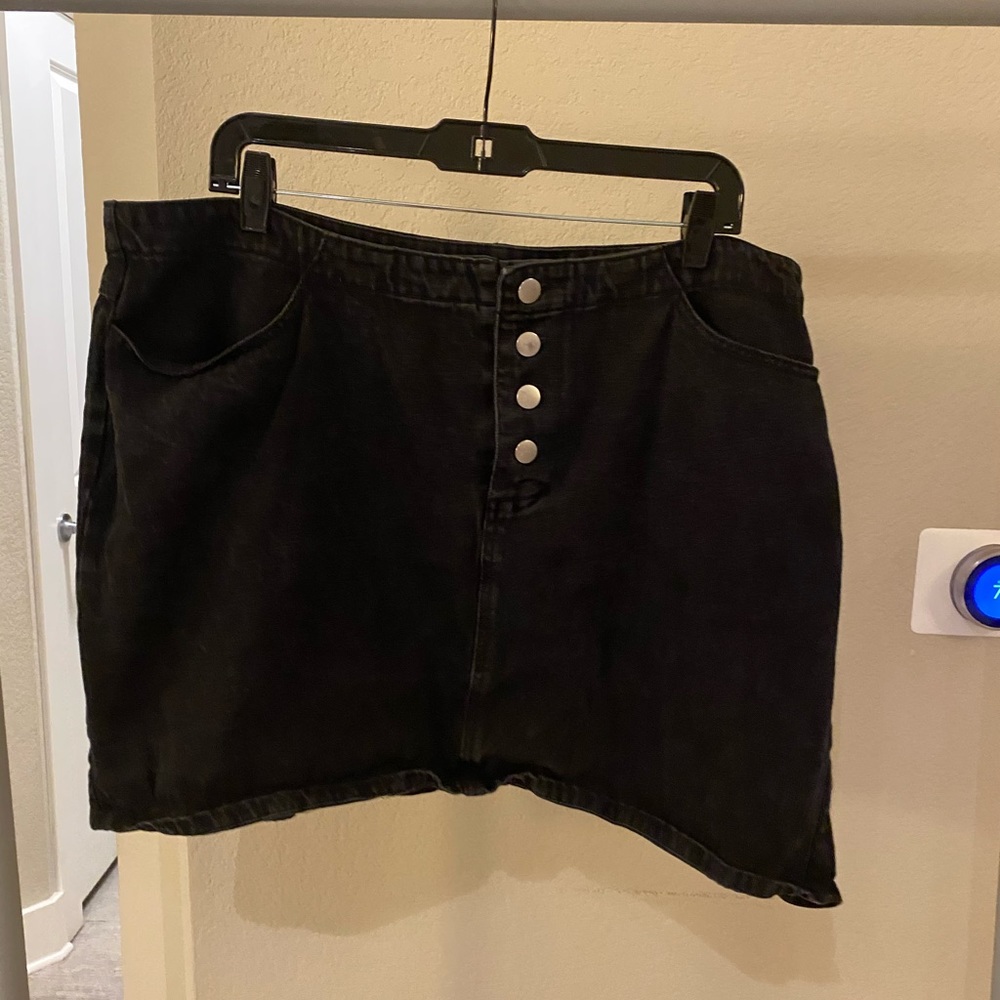 Black denim skirt